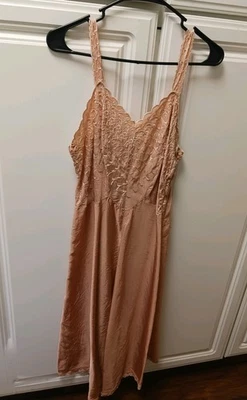 Camisón/deslizamiento completo bordado vintage años 50 Sears Charmode. Talla M. cremallera lateral Foto 1 de 4