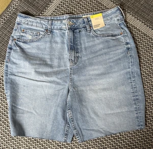 Marks and Spencer Ladies Denim Bermuda Shorts with Stretch Size 16 - Picture 1 of 4