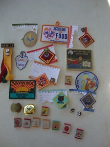 BOY SCOUTS PATCHES AND BADGE - Picture 1 of 12