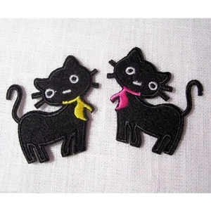 Écusson patch thermocollant - CHAT NOIR et PETIT NOEUD ** 5 x 5 cm ** Applique - Picture 1 of 3