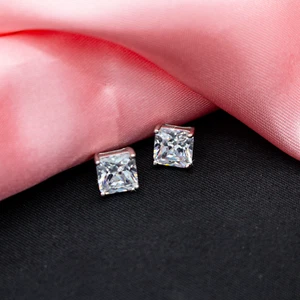 Cuscino Taglio Orecchini Vecchia Maniera Borchie 5A Zircone Cubico A 925 Argento - Foto 1 di 7