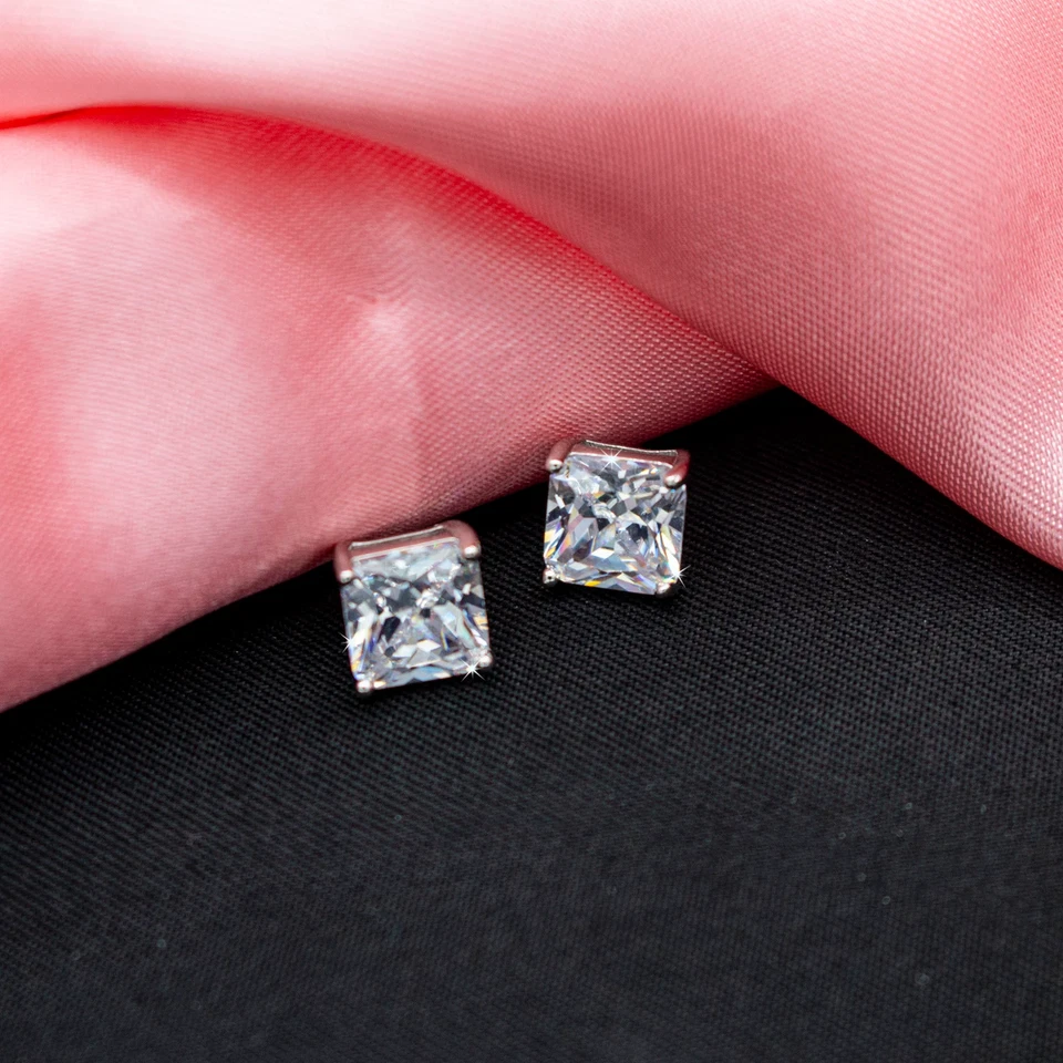 Cuscino Taglio Orecchini Vecchia Maniera Borchie 5A Zircone Cubico A 925 Argento - Immagine 1 di 4