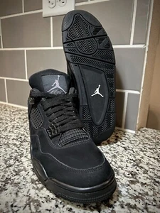 Scarpe uomo Jordan 4 gatto nero taglia 9,5 CU1110-010 Mid retrò NBA MVP scatola originale - Foto 1 di 16