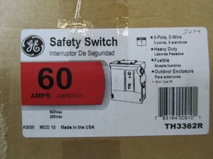 GE TH3362R FUSIBLE 3R OUTDOOR  DISCONNECT SWITCH 60 AMP 600 VAC 3 POLE - Picture 1 of 4