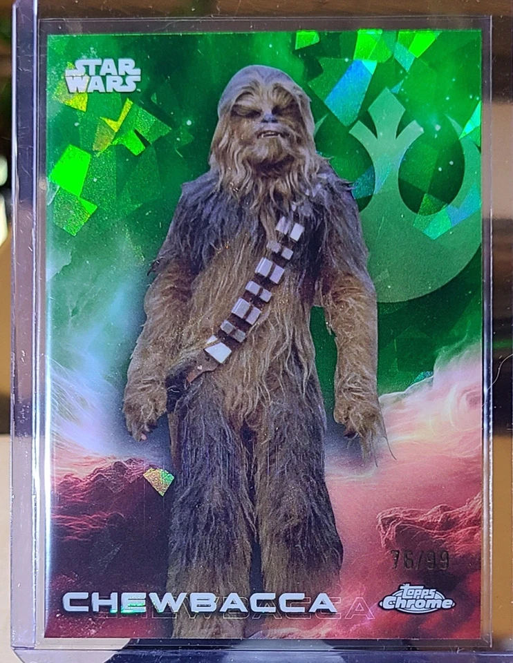 2025 Topps Safira Cromada Star Wars Verde #23 Chewbacca /99 - Imagem 1 de 2