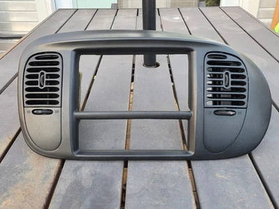 Ford F150 Harley Davidson 1998-2003 radio aire acondicionado bisel negro 1L14-7804302-Caw OEM Foto 1 de 4