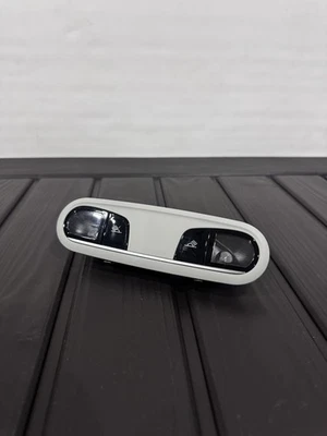 2012-2018 AUDI A6 A7 S6 S7 OEM REAR INTERIOR DOMELIGHT READING LIGHT 4G0947111A - Image 1 of 4