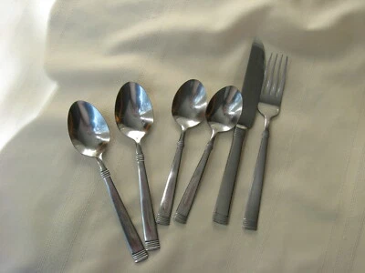 Hoffritz Acero Inoxidable Palisades/Sopas, Tenedor de Cena, Cucharaditas Cuchillo 6 Piezas   Foto 1 de 4