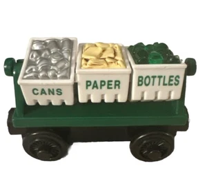 Thomas der Zug Recyclingbehälter Holzbahn Ausschreibung Cargo Sodor grün - Bild 1 von 3