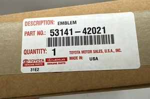 Toyota Highlander-CH-R Corolla Avalon — Emblem Logo Radar 16-19 OEM 53141-42021 - Picture 1 of 3