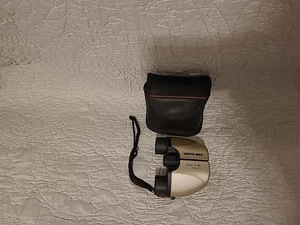 Sharper Image 8 x 21 T-IR Field 7° Binoculars With Carrying Case And Belt Loop - Picture 1 of 7