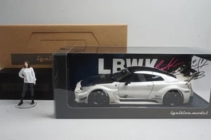 1:18 ignition model IG2358 LB-Silhouette WORKS GT 35GT-RR White Ms.Chisaki Kato - Picture 1 of 15