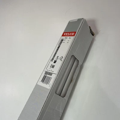 Persiana enrollable Velux RFL UK08 1028SWL 117 x 122 cm blanco translúcido - sin usar Foto 1 de 4