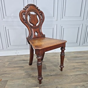 Antique Solid Wooden Victorian Hall Chair With Carved Shield Back - Walnut ? - Picture 1 of 24