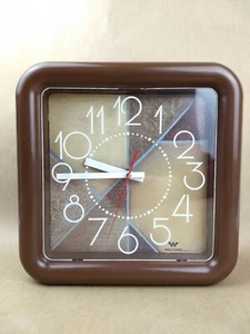 Vintage Waltham Art Deco Wanduhr braun hellbraun Kachel Grafik 9x9x3,5" sehr guter Zustand - Bild 1 von 9