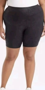 NWT Women's Ava & Viv Plus Size High Waisted Liquid Shine Bike Shorts Black 4X - Picture 1 of 6