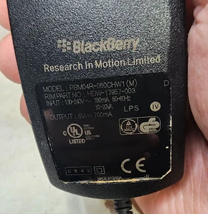 Genuine Blackberry PSM04R-050CHW1(M) Power Adapter Cell Phone Charger 5V 0.7A - Picture 1 of 3