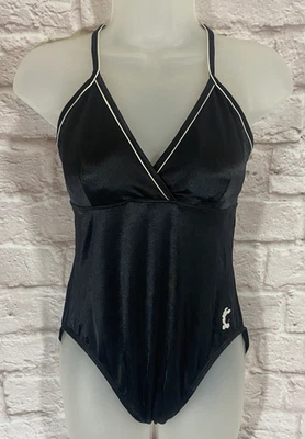 Maiô Disney Store Vintage Preto Branco Mickey Mouse Adulto One Piece Feminino 10 - Imagem 1 de 4