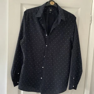 Mens H&M Shirt. Size XL - Picture 1 of 6