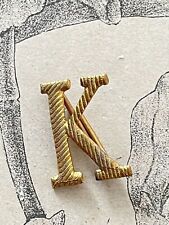 Joli Monogramme en métal doré Lettre K initiale, shabby Art nouveau 1,5 cm
