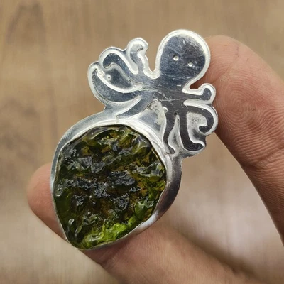 Regalo de boda para ella colgante de piedras preciosas de moldavita natural de plata de ley 925 Foto 1 de 4