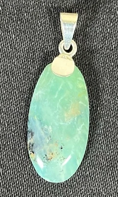Colgante largo ovalado de piedra semipreciosa de ópalo peruano y plata de ley 950 Foto 1 de 4