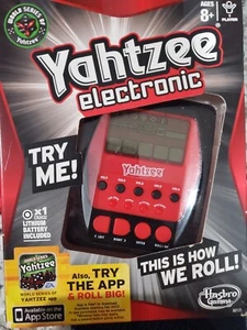 HASBRO Yahtzee 2012 gioco digitale portatile elettronico nuovo con scatola - Foto 1 di 7