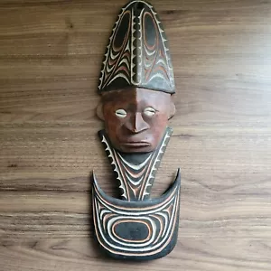 20th C Papau New Guinea Chambri Lake Suspension Hook Polychrome Hand Carved 16" - Picture 1 of 9