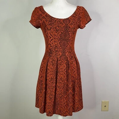 Vestido skatista feminino Aqua marrom cobre estampa de cobra tamanho pequeno - Imagem 1 de 4