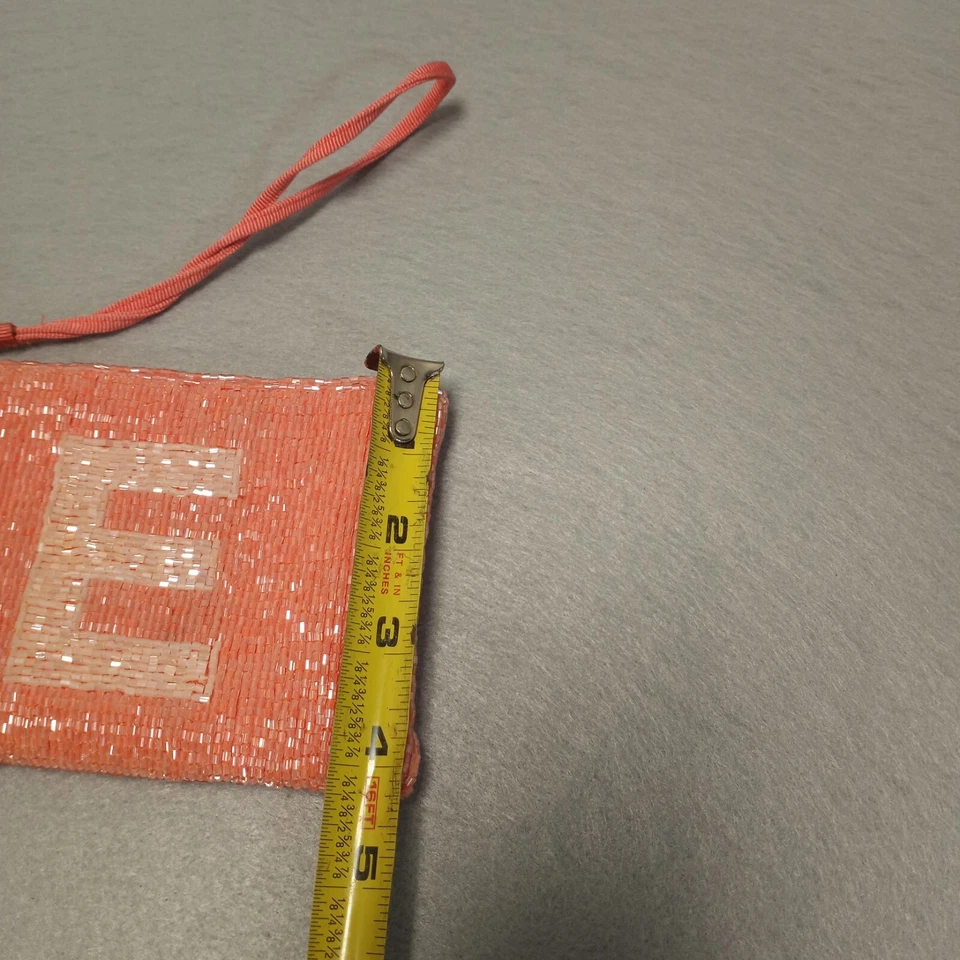 Liz Claiborne Rosa Cuentas Inicial "E" Muñequera Pequeña Billetera Portamonedas 5.5x4” Foto 1 de 3