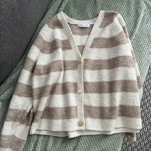 Cute Stripes Cardigan New - Picture 1 of 4
