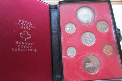 1973 Canada Double Dollar Set (7 Coins Cent to Silver Dollar Mint Set, RJ ) - Image 1 of 4