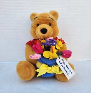 WINNIE THE POOH Disney Store Plush Spring Flowers HAPPY DAYS ARE FULL OF FLOWERS