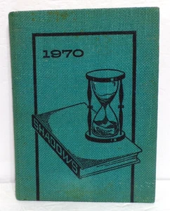 1970 Monmouth College SHADOWS Yearbook &Commencement West Long Branch New Jersey - Picture 1 of 6
