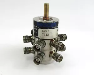 Texscan SW21 Drehschalter RF TNC Buchse Stecker 4-polig 2 Überwurf - Bild 1 von 3