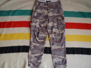 Pantaloni uomo vintage Y2k anni 2000 Abercrombie Fitch mimetici paracadutisti 28x30 cargo sbiaditi - Foto 1 di 11