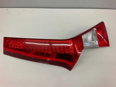 08-13 Luz trasera izquierda montada en puerta trasera Volvo V70 XC70 31395068 Foto 1 de 4