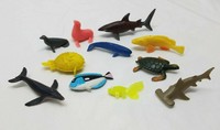 Vintage Plastic Sea Ocean Fish Shark Seal Whale Hong Kong Miniature PVC Toy Lot