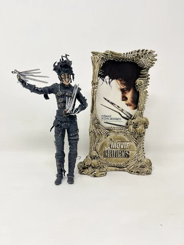 McFarlane Movie Maniacs 3 Edward Scissorhands Figure Stand Horror Burton Depp Cover