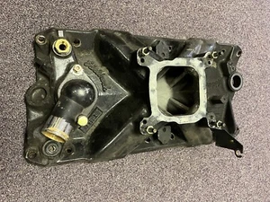 Edelbrock Tm-1 Sbc Intake Manifold - Picture 1 of 7