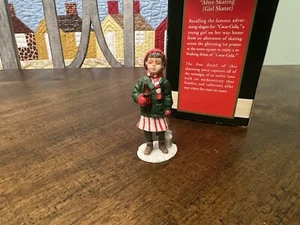 Coca-Cola Town Square Collection "After Skating" Mädchen Skater Weihnachtsdorf  - Bild 1 von 3