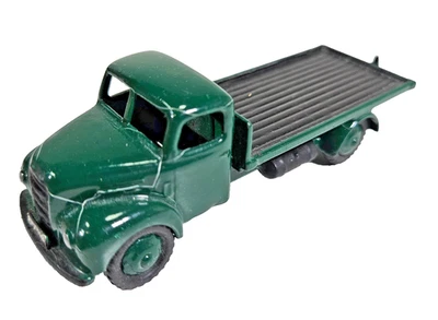 Meccano Dinky Original Toys Model No 422 Fordson Flat Bed Truck Green Colour OO. - Image 1 of 4