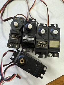 RC Airplane Servo Lot Of 5 Futaba GWS Airtronics - Picture 1 of 4