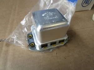 Moskvich 412 427 Regler Lichtmaschine Lichtmaschinenregler NEU PAL Magneton - Bild 1 von 11