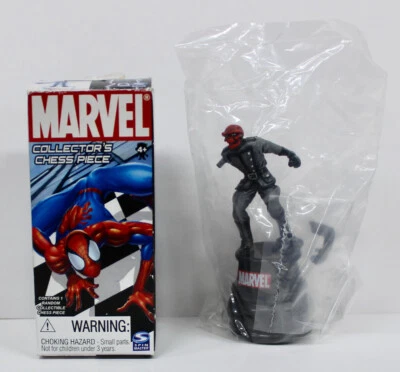 Original 2005 Marvel Collector’s Chess Piece Bishop Red Skull w/Box - Image 1 of 4