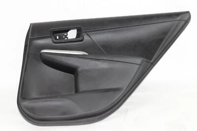 Panel de moldura de puerta trasera derecha lado del pasajero Toyota Camry 2012-2014 OEM Foto 1 de 4