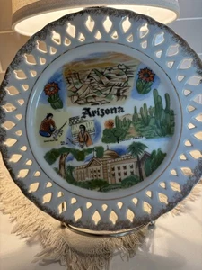 Arizona Souvenir Hanging Plate Vintage - Picture 1 of 2