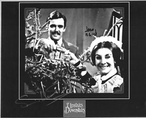 Jean Marsh & Simon Williams UPSTAIRS DOWNSTAIRS 10x8 Original Autogramm COA 38047 - Bild 1 von 1