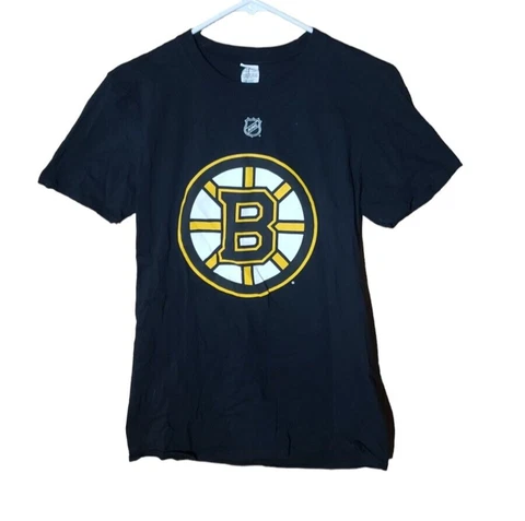 Boston Bruins Shirt Youth Medium Black Brad Marchand Fanatics 63 NHL Hockey Logo Cover