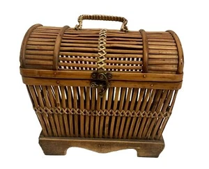 VTG Wood Rattan Accent Box Storage Open Spindles Brass Bronze Clasp - Picture 1 of 6
